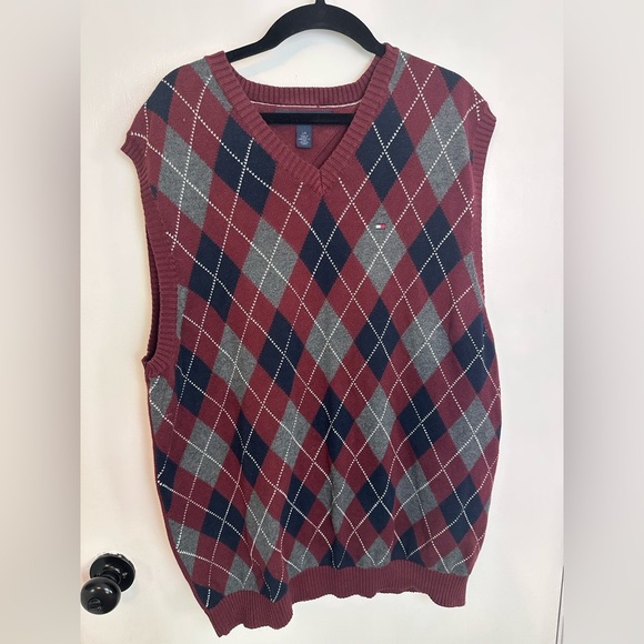 Tommy Hilfiger Mens Argyle Sleeveless Sweater Vest Burgundy/Gray/Navy L #1634 - Picture 2 of 6